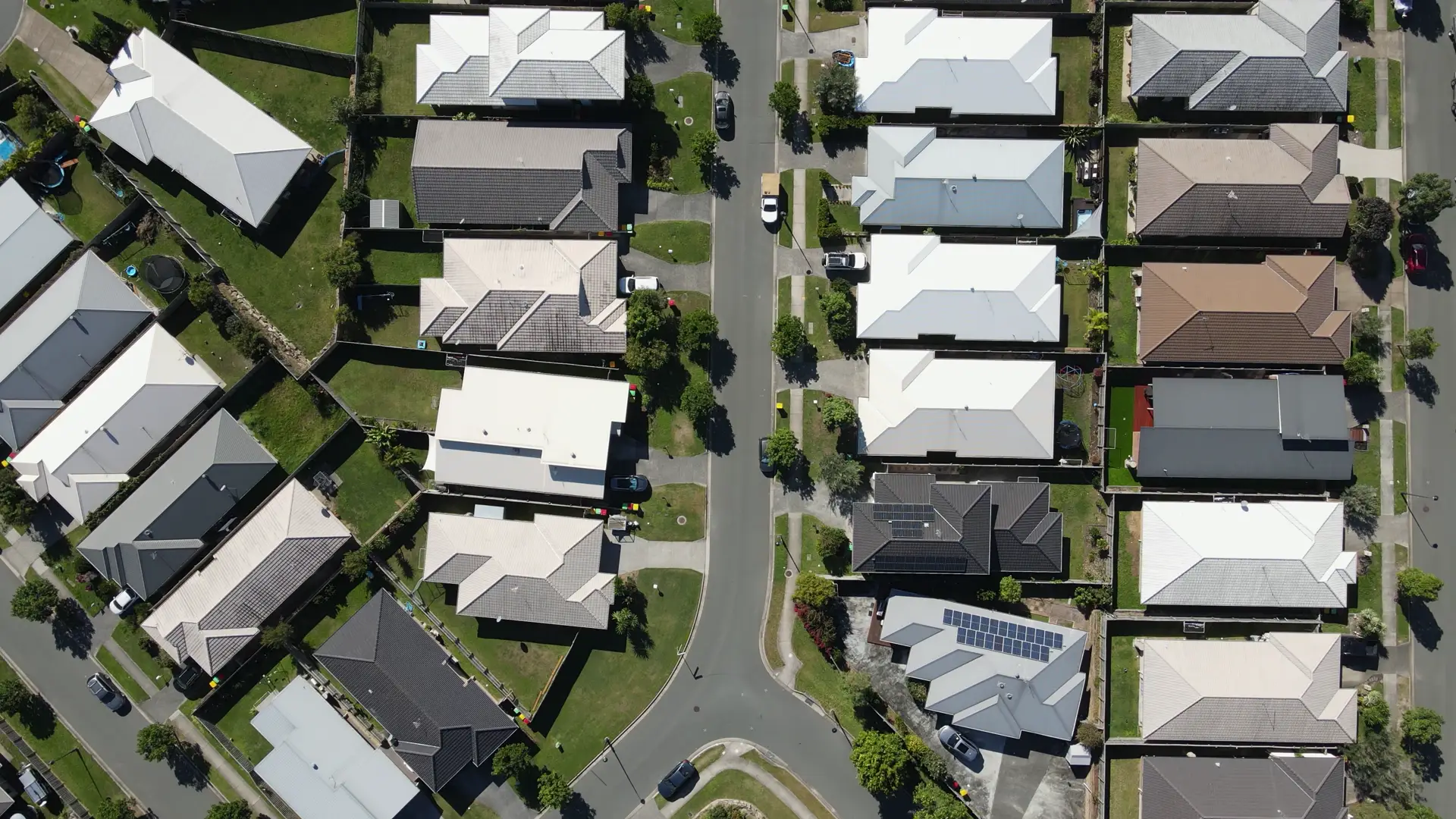 Home buyers holding keys